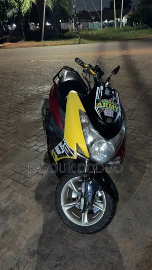Yamaha Majesty 2023