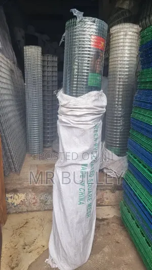 PVC Coated Square Wire Mesh Roll – Strong, Rust-Resistant Fence Mesh