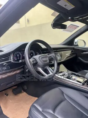 Audi Q8 55 Premium AWD quattro 2020 White