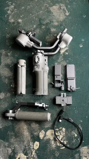 Dji Rs4 Mini With Free Briefcase Handle