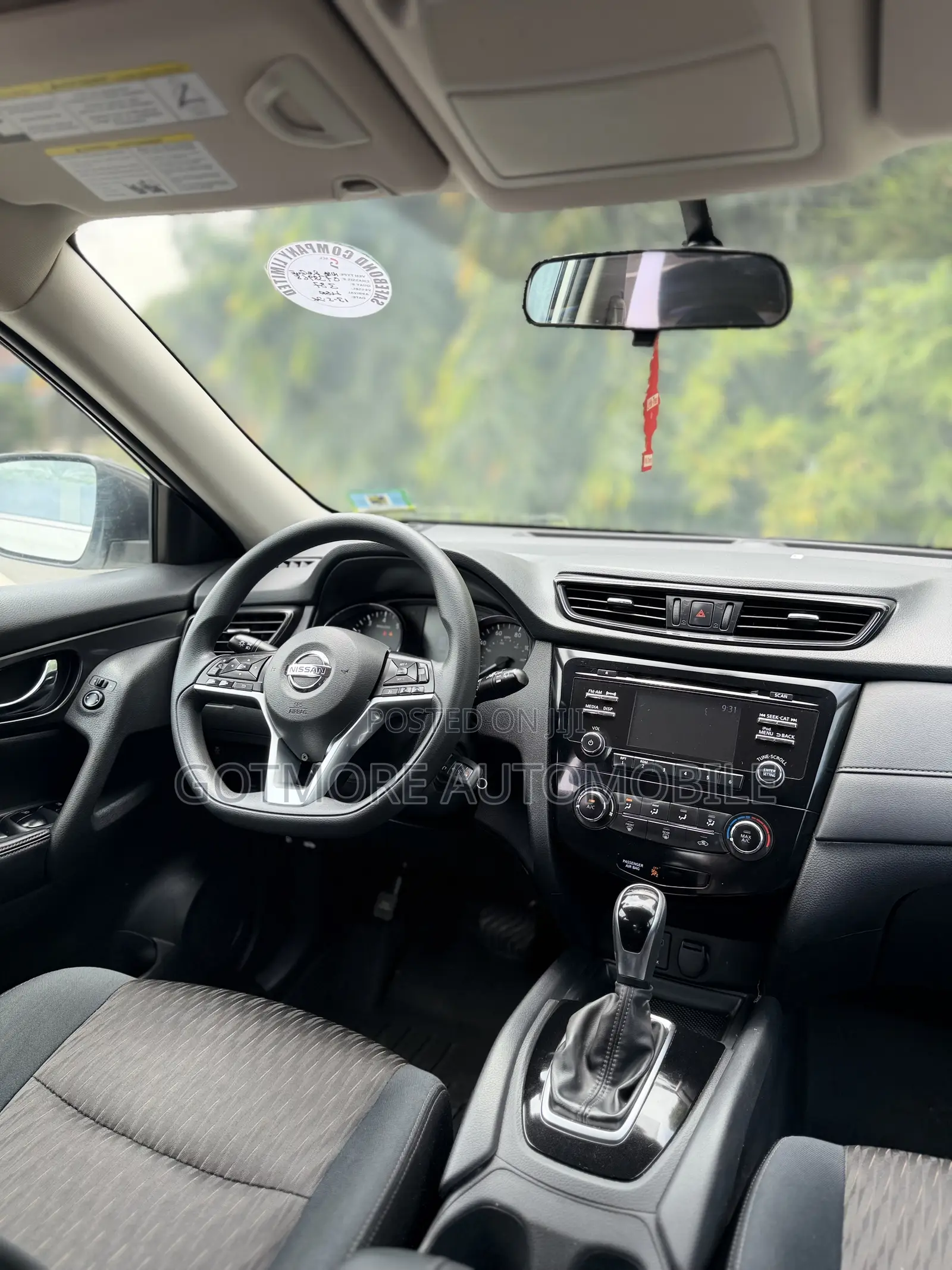 Nissan Rogue S AWD 2017 White