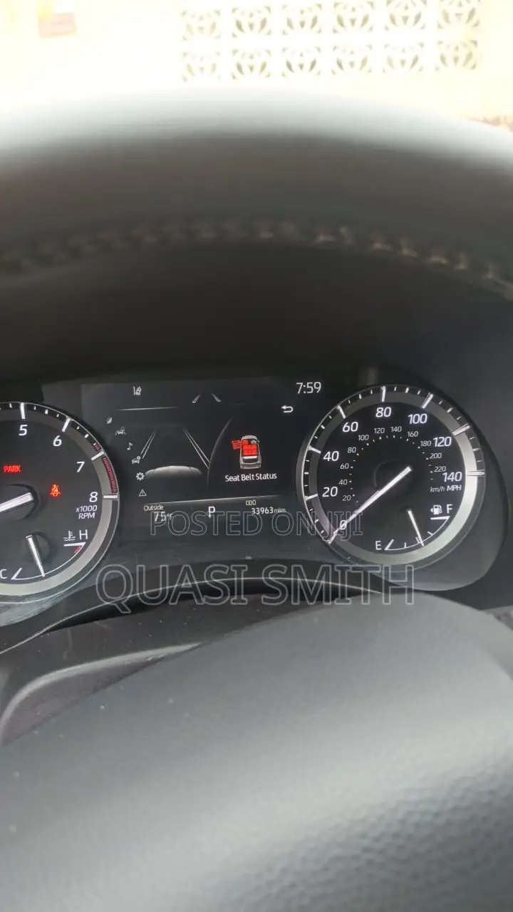 Toyota Highlander XLE 2021 Gray