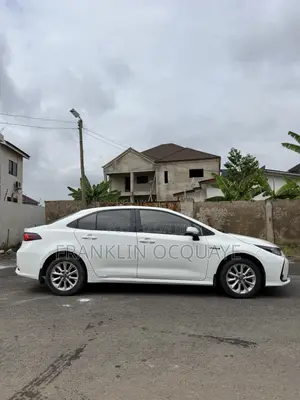 Toyota Corolla 2021 White