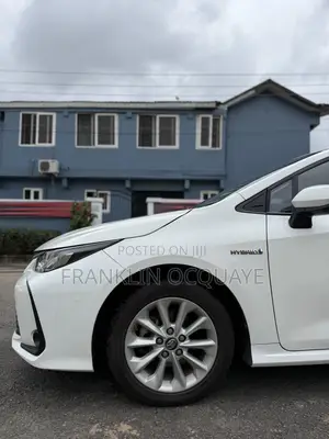 Toyota Corolla 2021 White