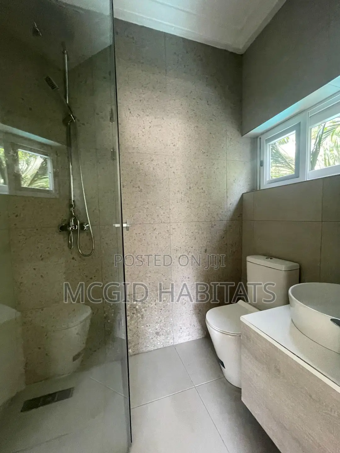 3bdrm Apartment in North Ridge for sale