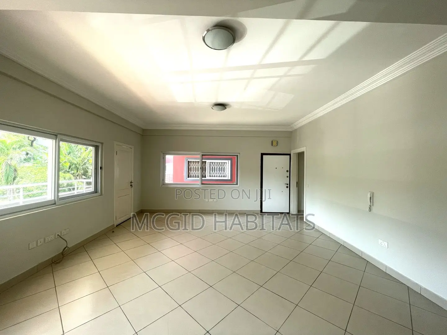 3bdrm Apartment in North Ridge for sale