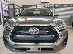 New Toyota Hilux 2025 Gray