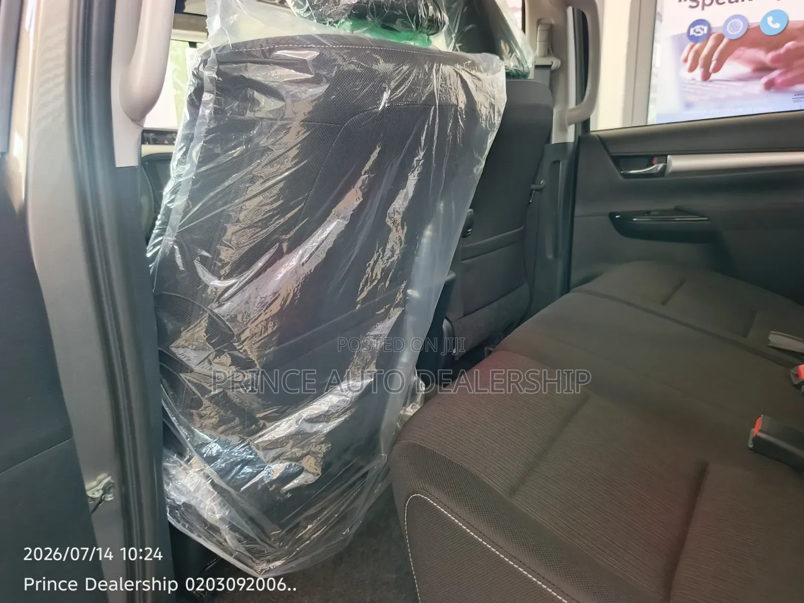 New Toyota Hilux 2025 Gray