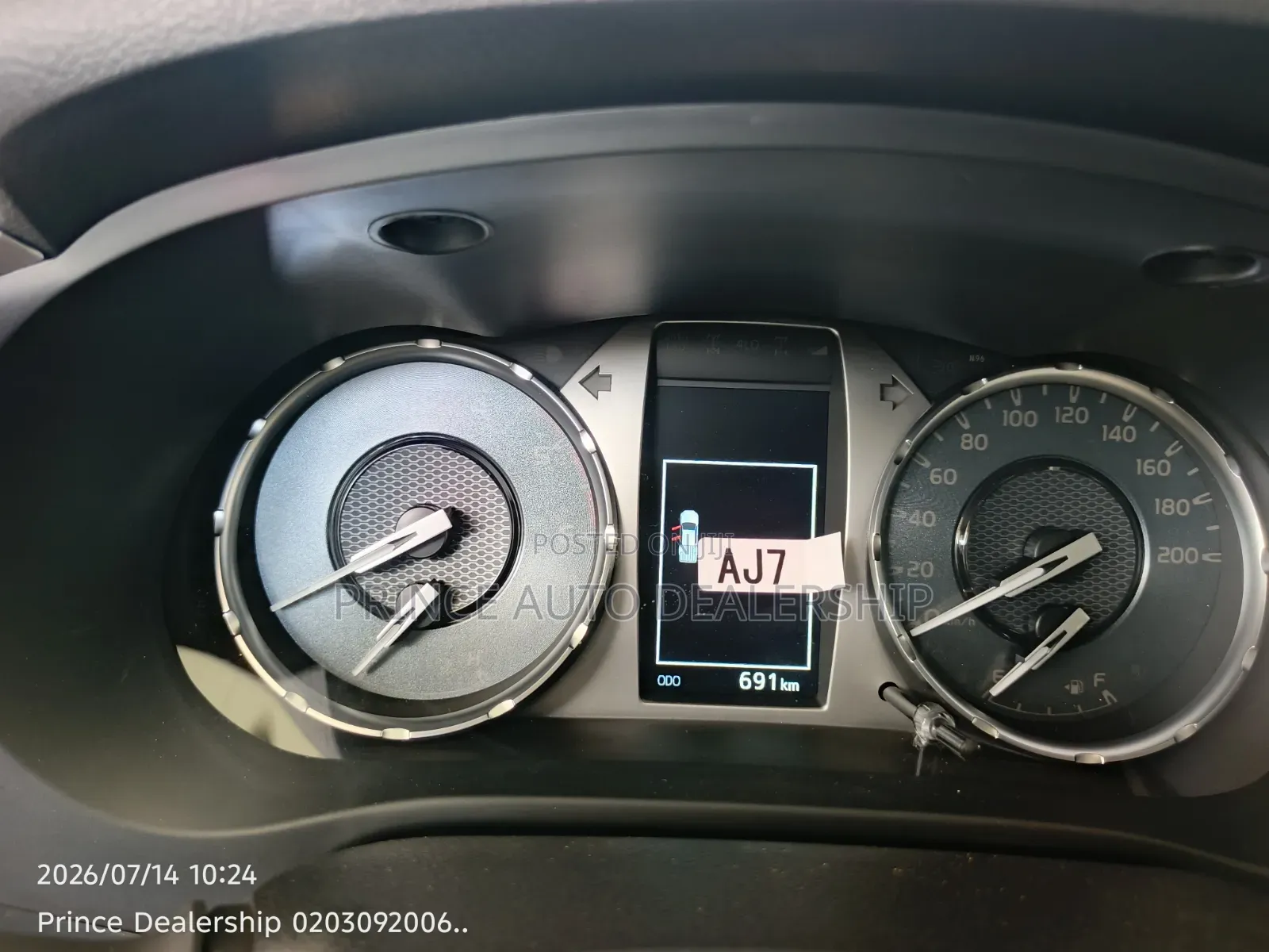 New Toyota Hilux 2025 Gray