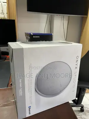 Fairly Used Onyx Studio 9 Selling Fast