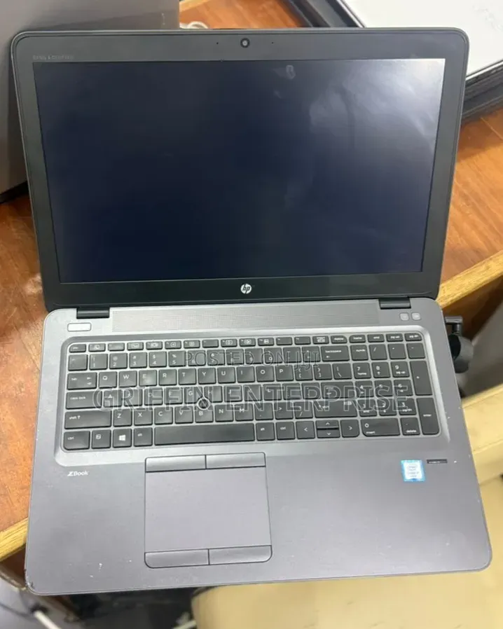 Laptop HP ZBook 15u 8GB Intel Core i7 HDD+SSD 128GB
