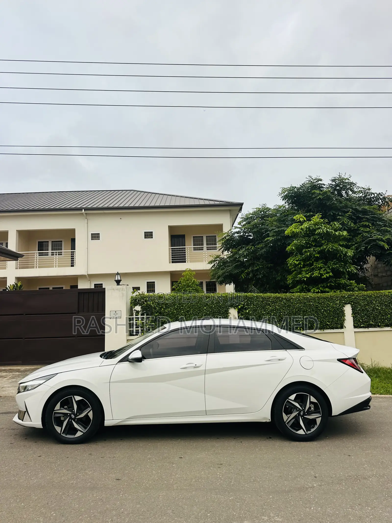 Hyundai Elantra Limited 2023 White