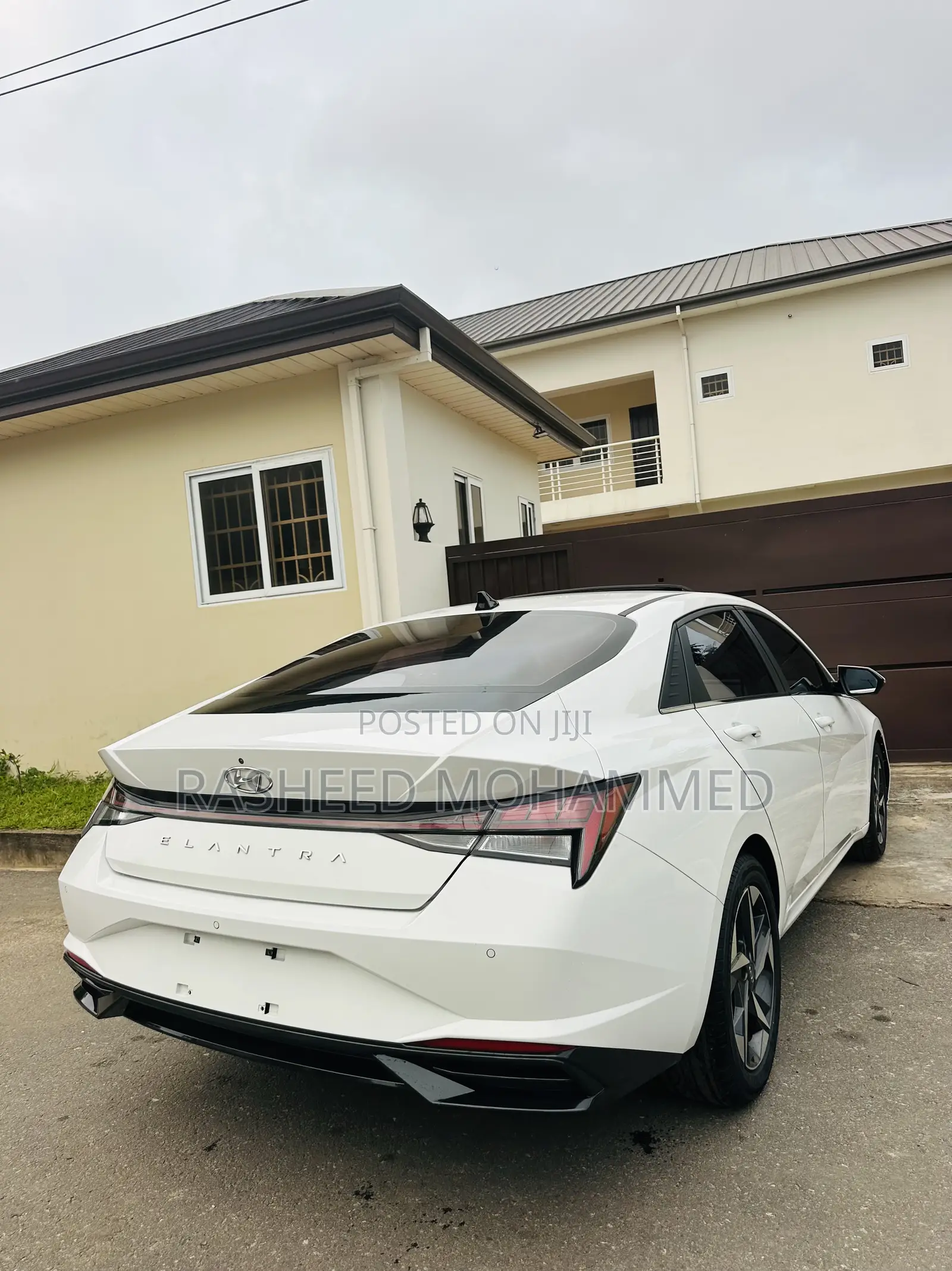 Hyundai Elantra Limited 2023 White