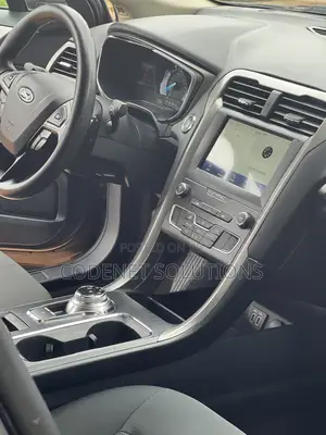 Ford Fusion SE AWD 2020 Gray