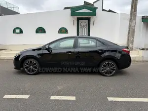 Toyota Corolla S 4dr Sedan (1.8L 4cyl CVT) 2015 Black