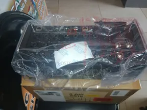 Brand New Original Berhinger XR18