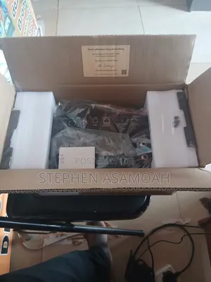 Brand New Original Berhinger XR18