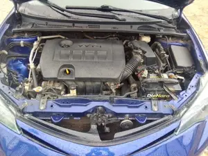 Toyota Corolla SE Special Edition 4dr Sedan (1.8L 4cyl CVT) 2017 Blue