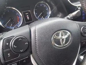 Toyota Corolla SE Special Edition 4dr Sedan (1.8L 4cyl CVT) 2017 Blue
