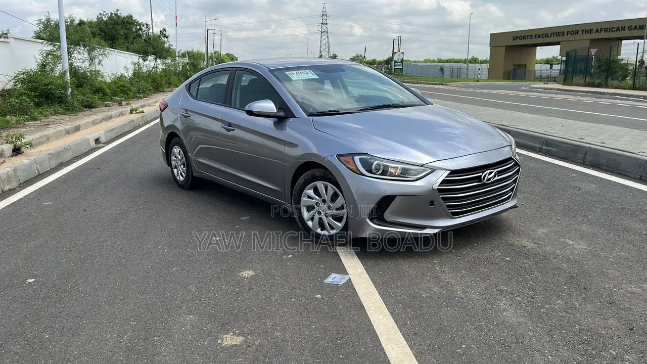 Hyundai Elantra 2017 Silver