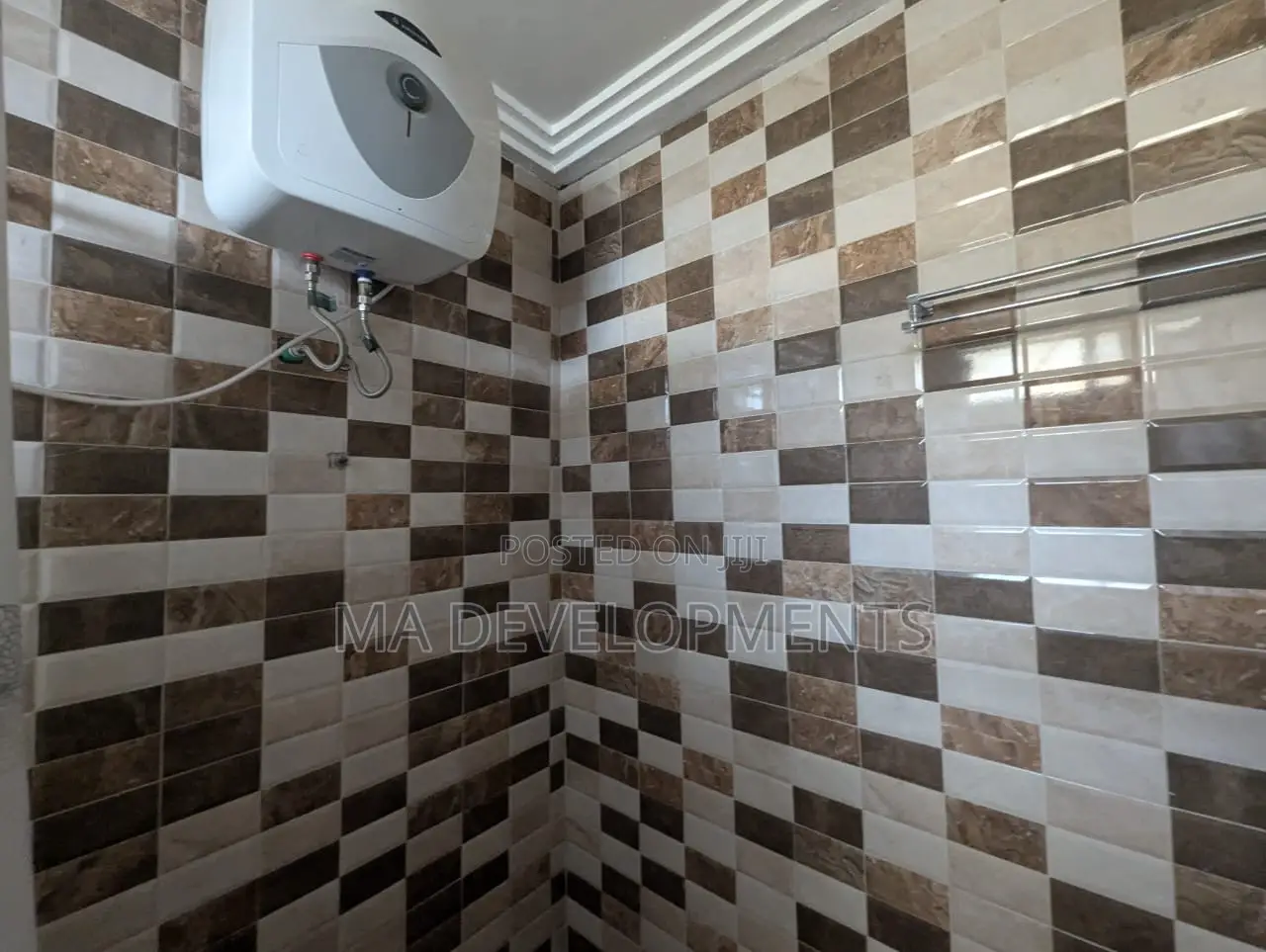 5bdrm House in Achimota Abc Near for rent