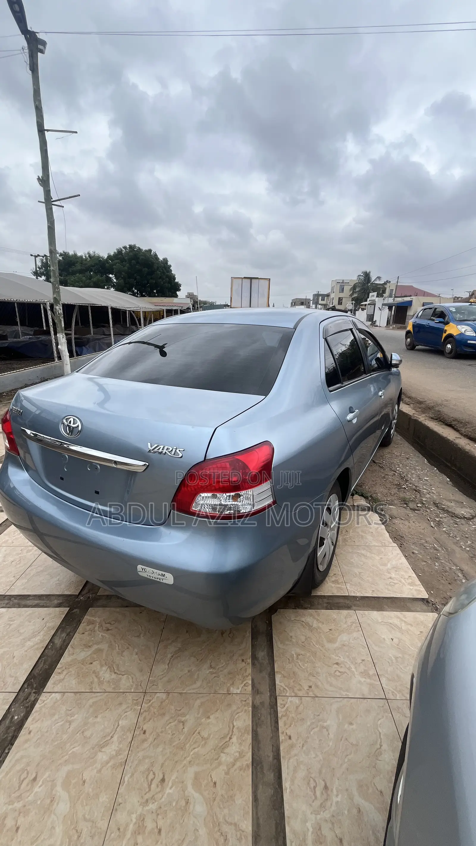 Toyota Yaris 2011 Blue