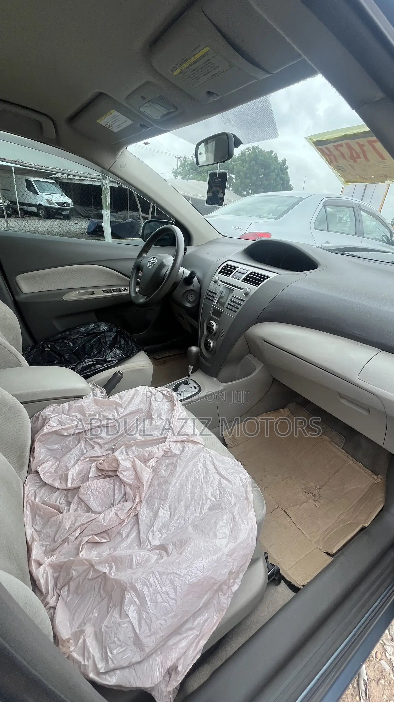 Toyota Yaris 2011 Blue