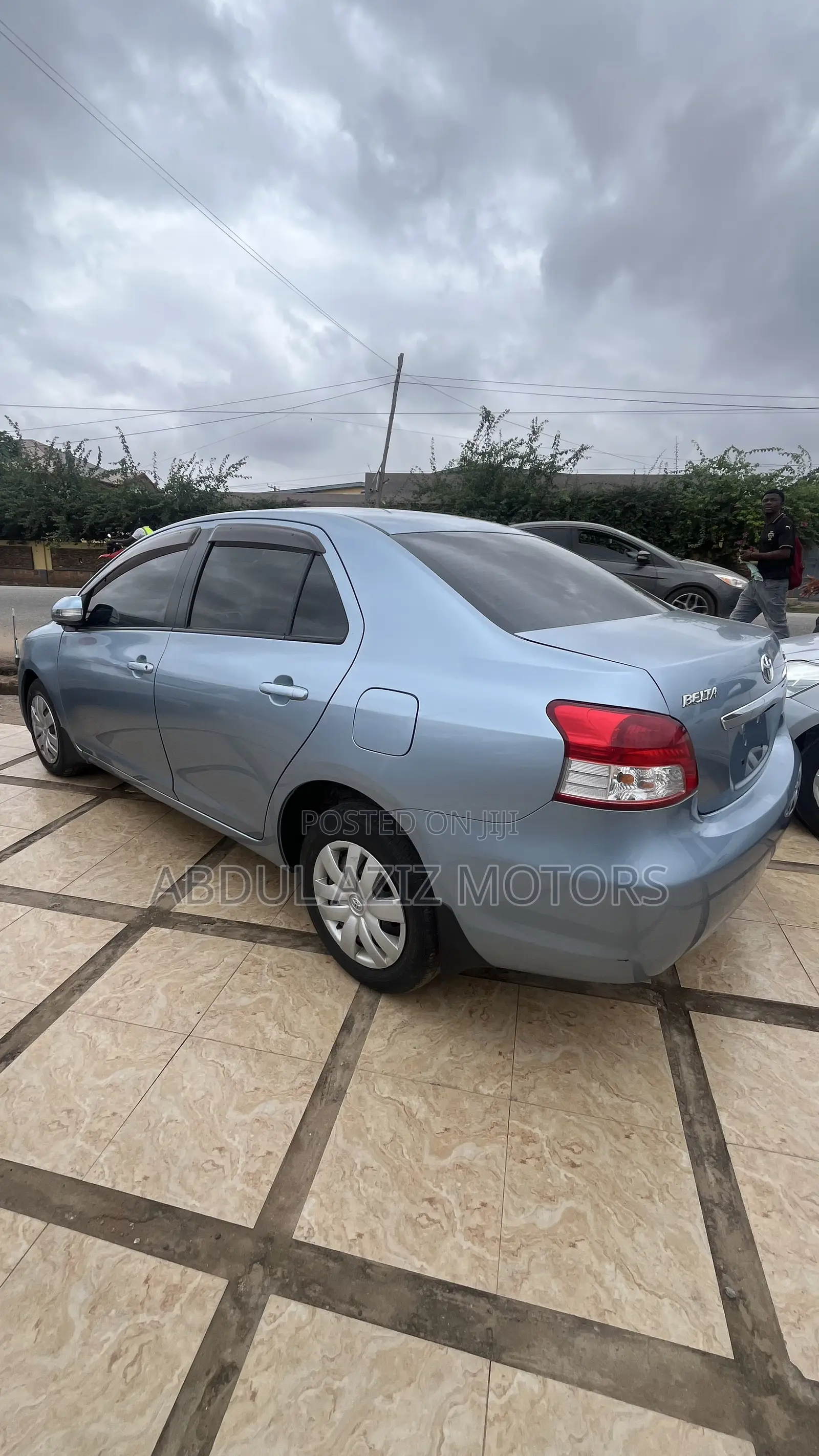 Toyota Yaris 2011 Blue