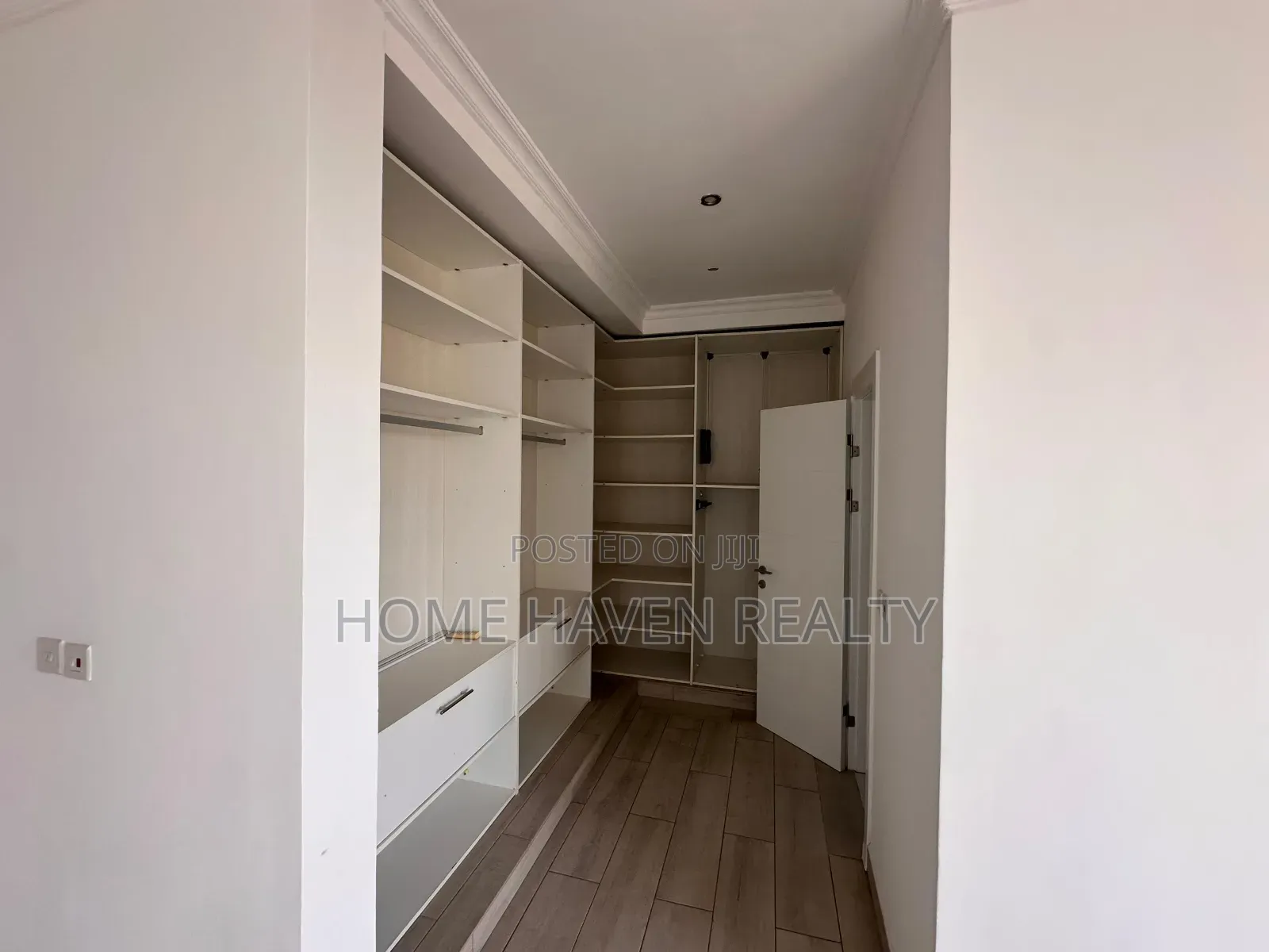 Furnished 4bdrm House in Cantonment, US Embassy Area for sale