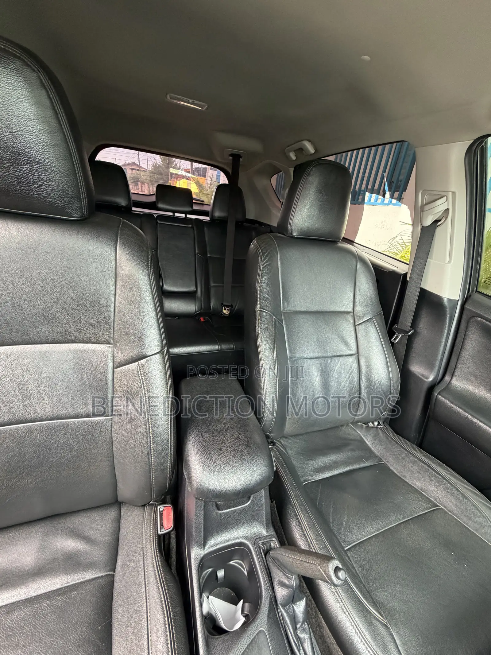 Toyota RAV4 LE AWD (2.5L 4cyl 6A) 2017 Black
