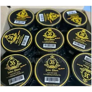 LuluHitam Black Body Scrub–Deep Cleansing Brightening Body Exfoliator