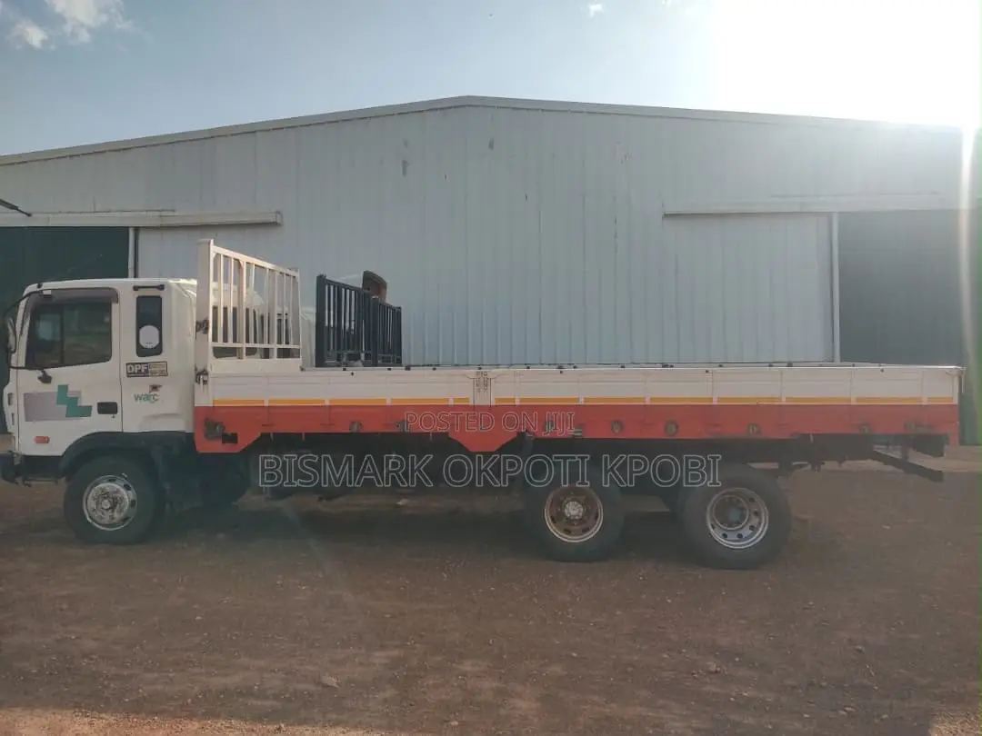 Hyundai Gold HD78 5 Ton Truck 2005 White