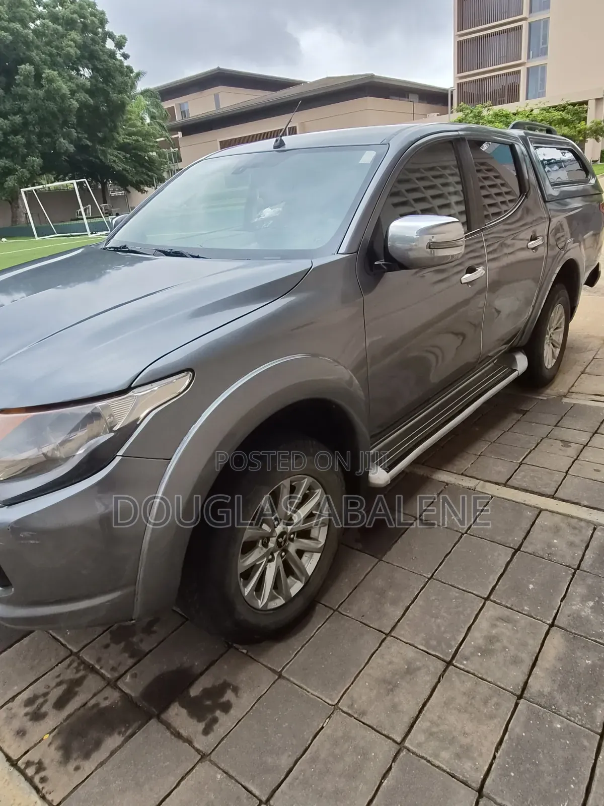 Mitsubishi L200 2018 Gray