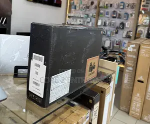 New Laptop Dell XPS 13 8GB Intel Core Ultra 7 SSD 512GB