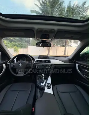 BMW 320i 2017 Gray