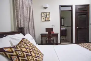 The Highbridge Guest Lodge