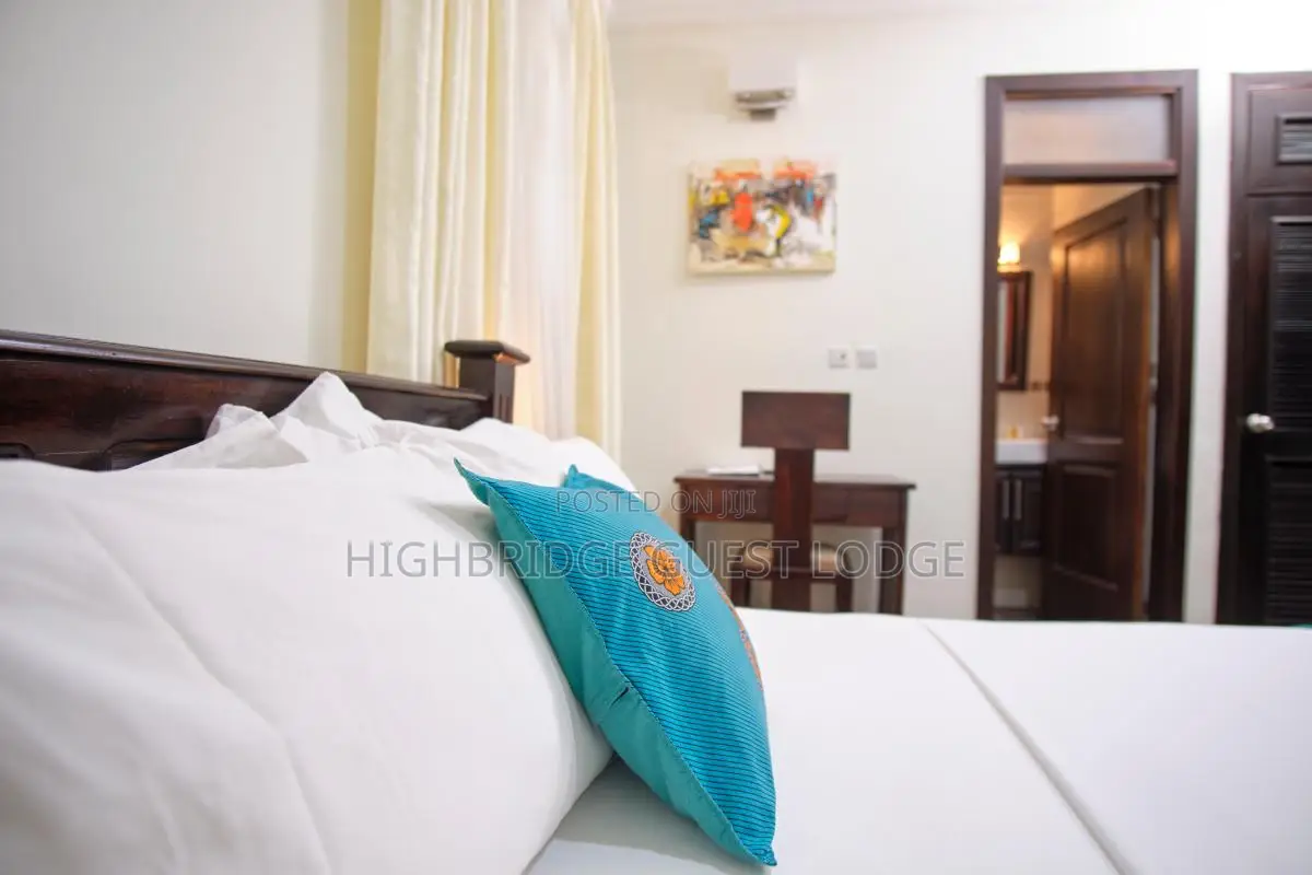 The Highbridge Guest Lodge