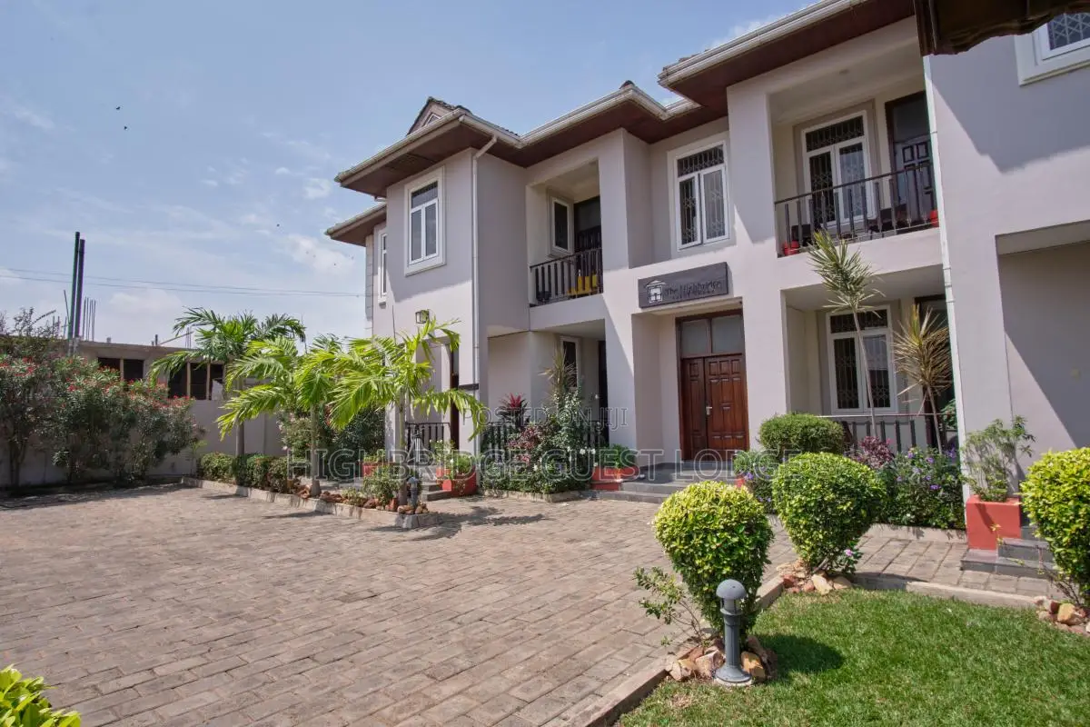 The Highbridge Guest Lodge