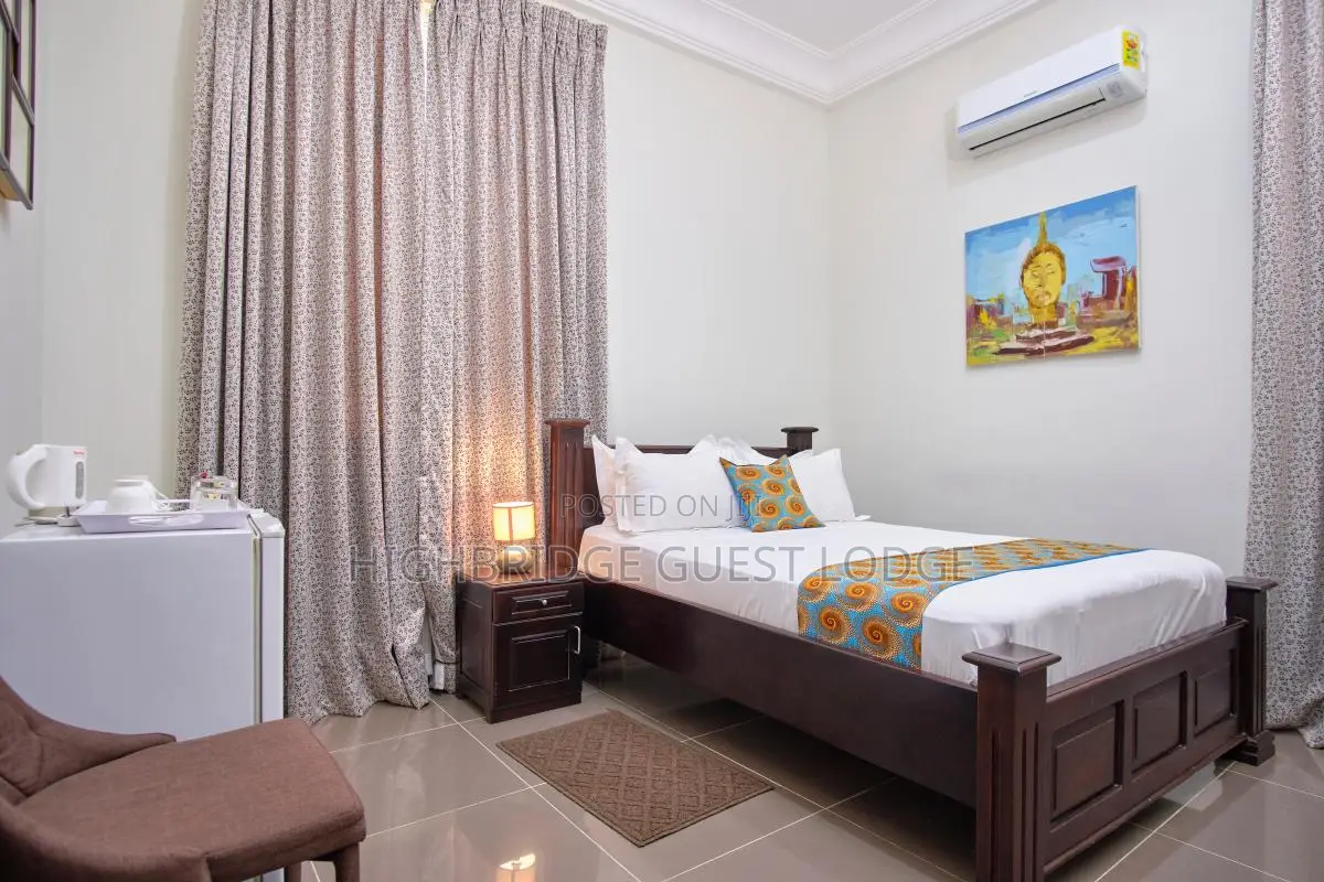 The Highbridge Guest Lodge