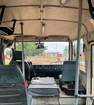 Tata Starbus Ultra Skool 2006 White