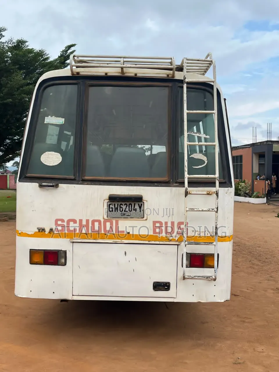 Tata Starbus Ultra Skool 2006 White