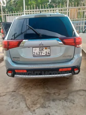 Mitsubishi Outlander 2016 Silver