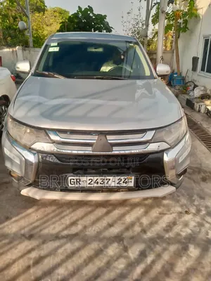 Mitsubishi Outlander 2016 Silver
