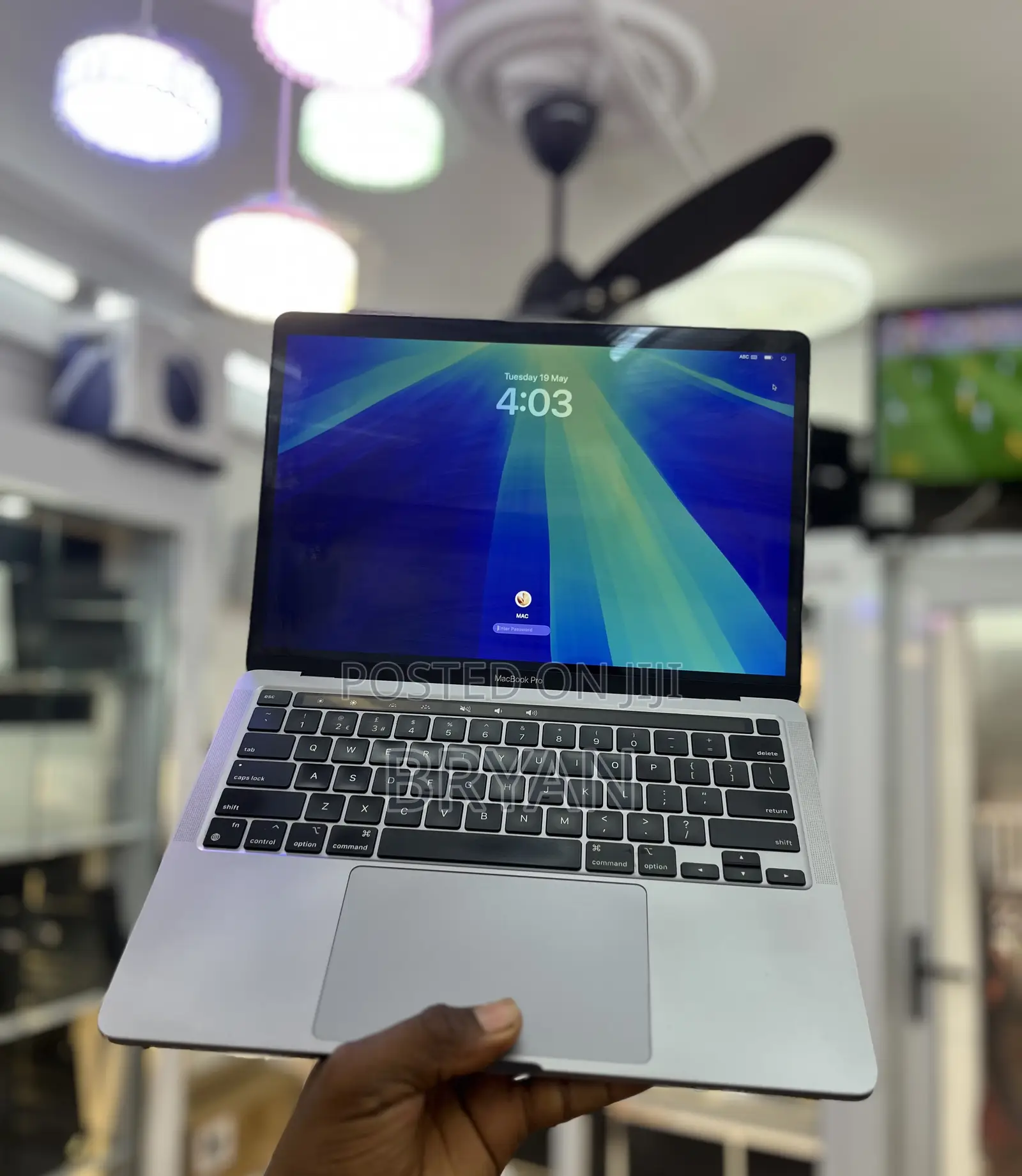 Laptop Apple MacBook Pro 2020 M1 8GB Apple M1 Pro SSD 256GB