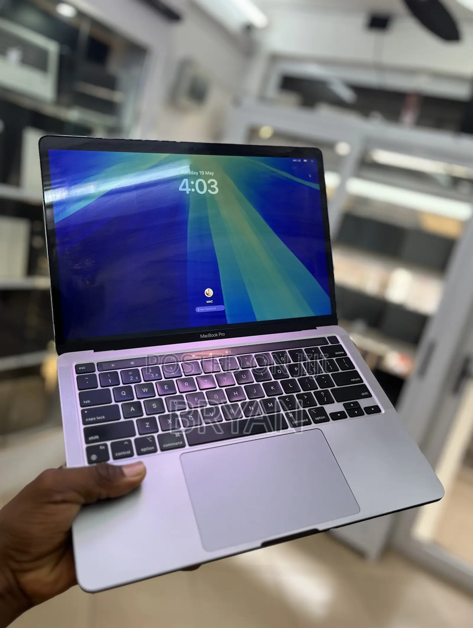 Laptop Apple MacBook Pro 2020 M1 8GB Apple M1 Pro SSD 256GB