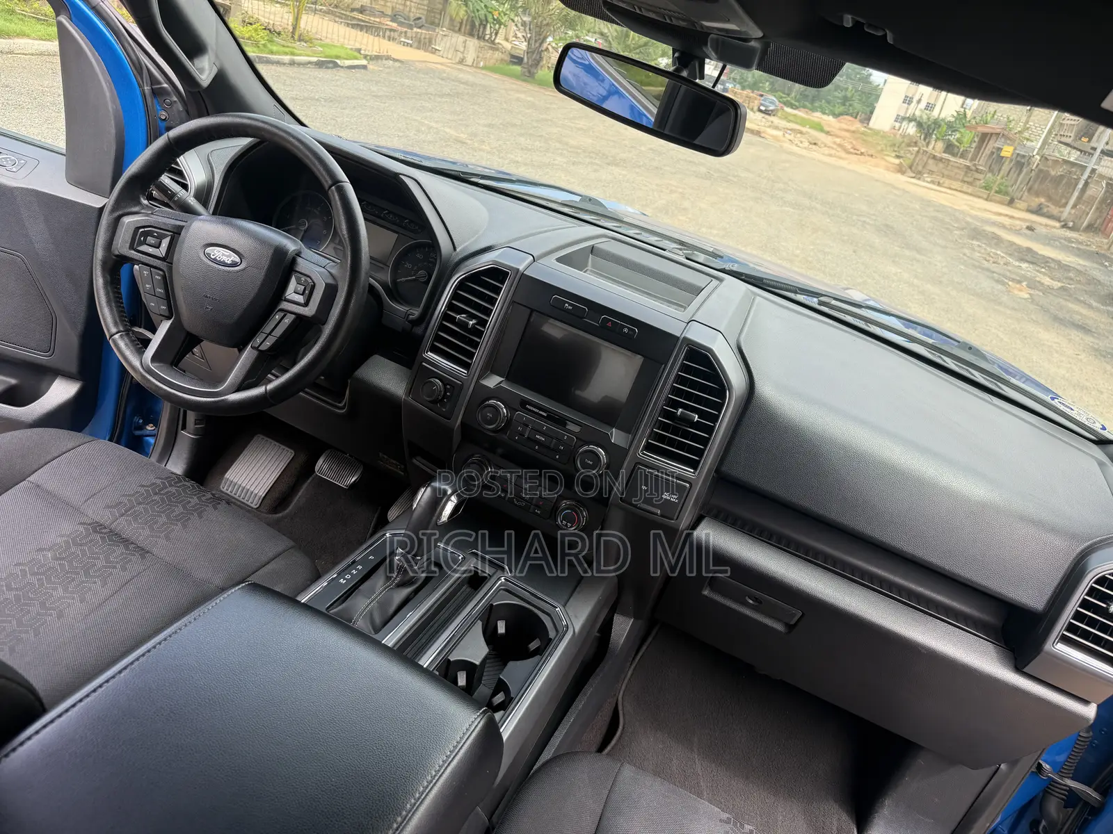 Ford F-150 2020 Blue