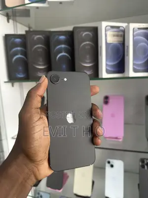 Apple iPhone 16e 128 GB Black
