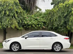 Toyota Corolla LE 2023 White