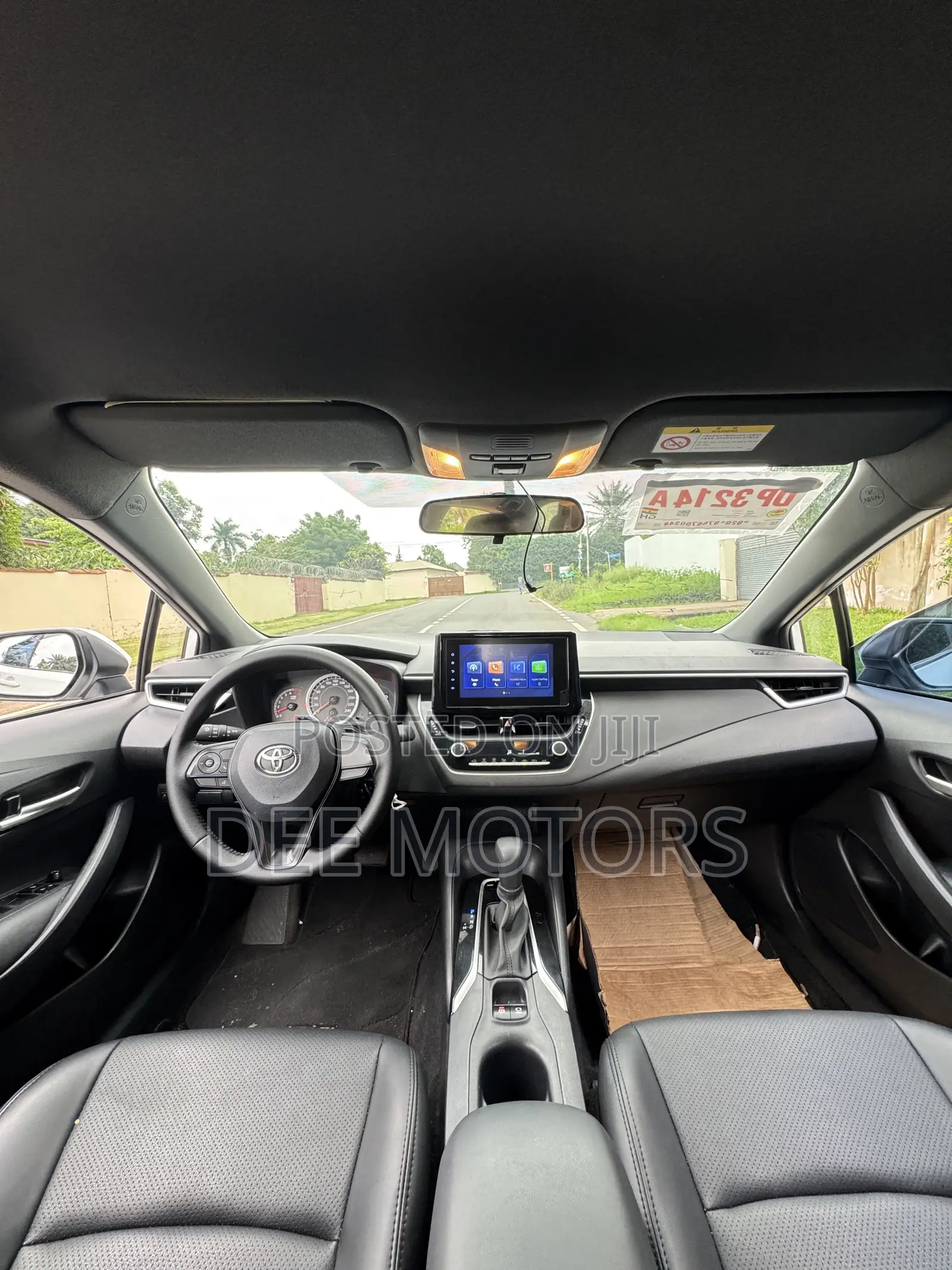Toyota Corolla LE 2023 White