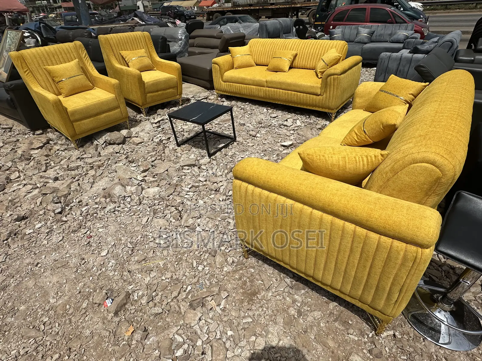 Comfortable 8 Seater Royal Sofa Set, the Head Rest Are Adjustable